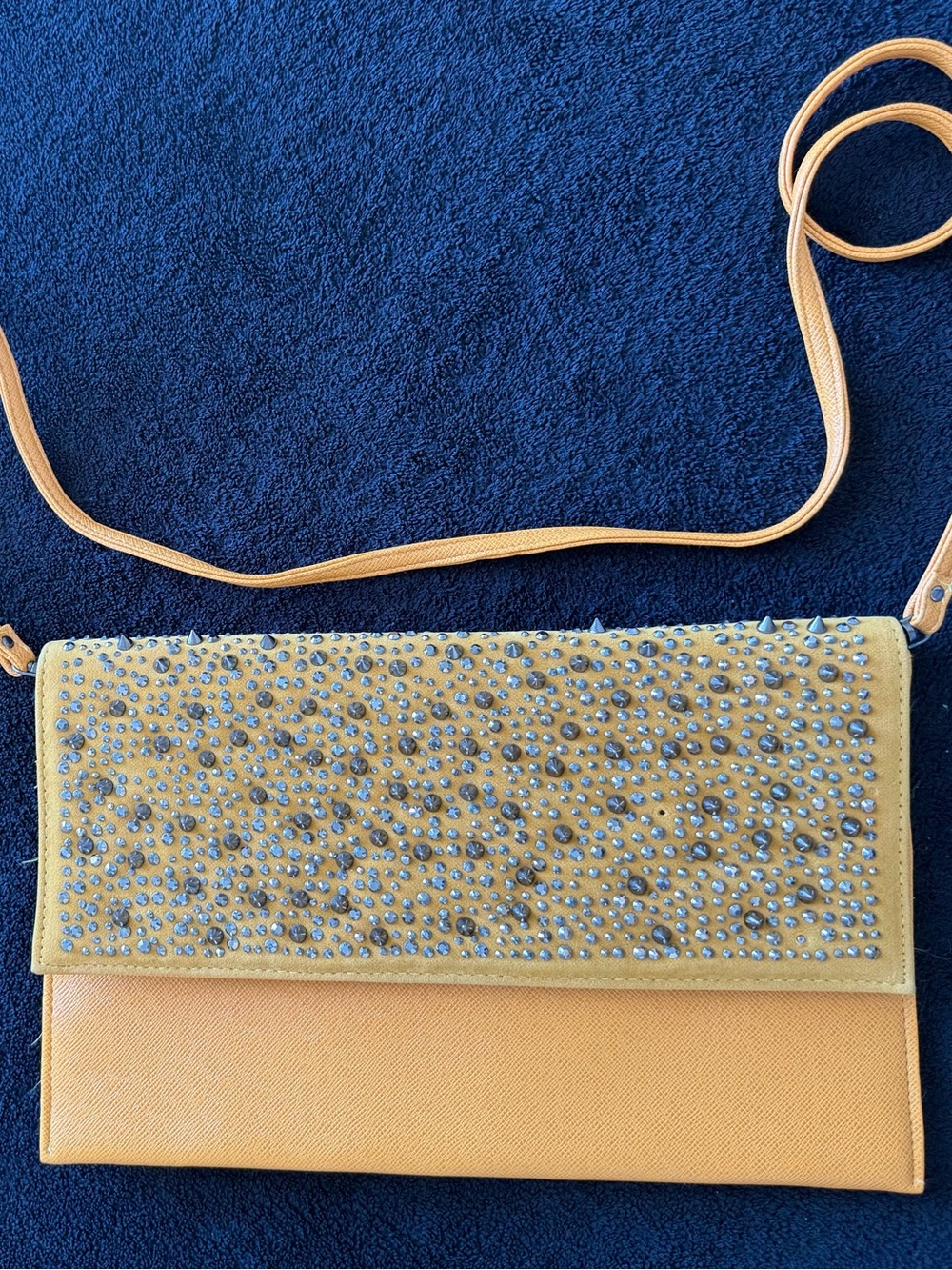Preloved Women’s Shoulder Bag/Clutch